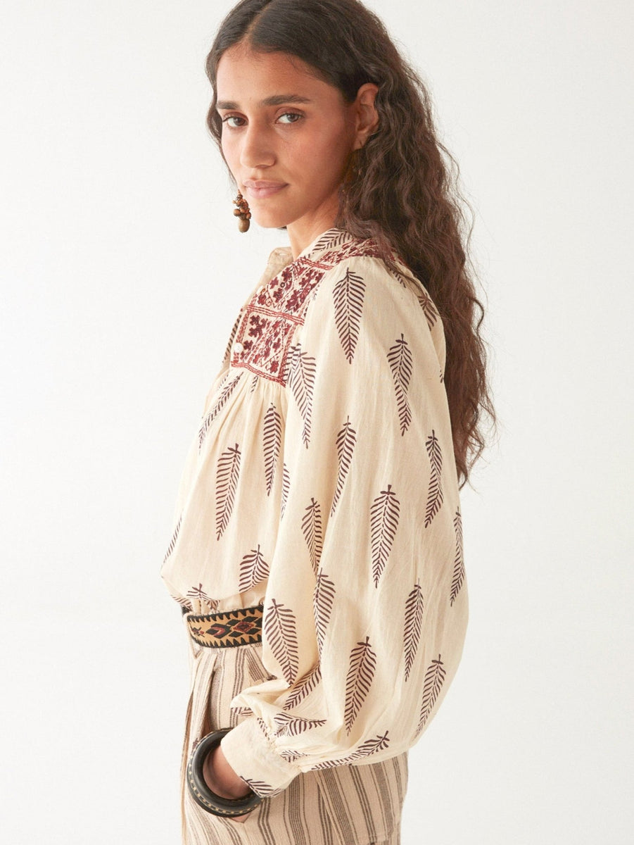 Ameri VINTAGE - 【AMERI】HAOKAN BACK RIBBON BLOUSE Ameri（アメリ）の「HAOKAN BACK RIBBON BLOUSE（シャツ
