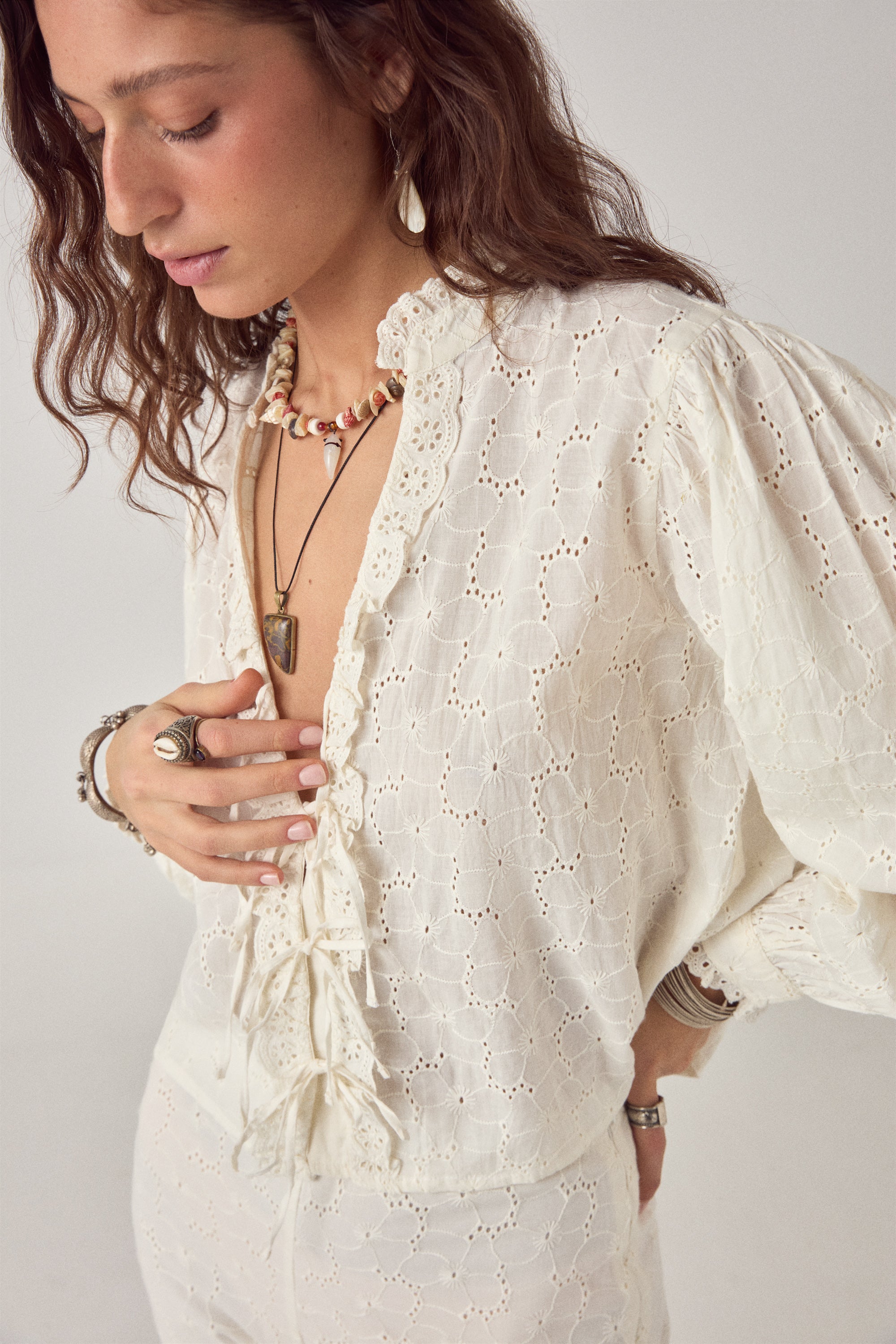 【美品】Mylan マイラン完売品2way sleeve Lace Blouse Cecilia Coppola Lace Blouse - Maison Hotel – Arizonia Rose