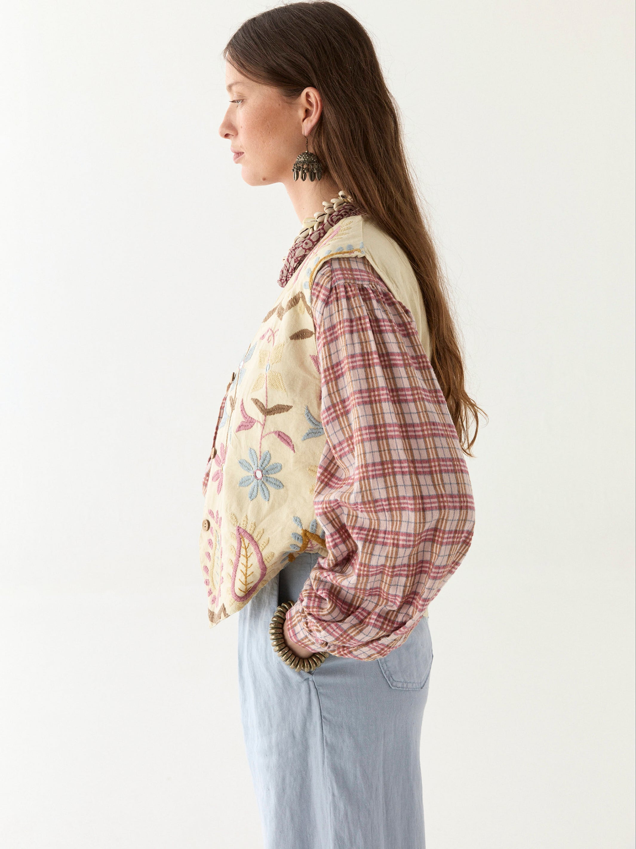 Kansas Vest – Maison Hotel