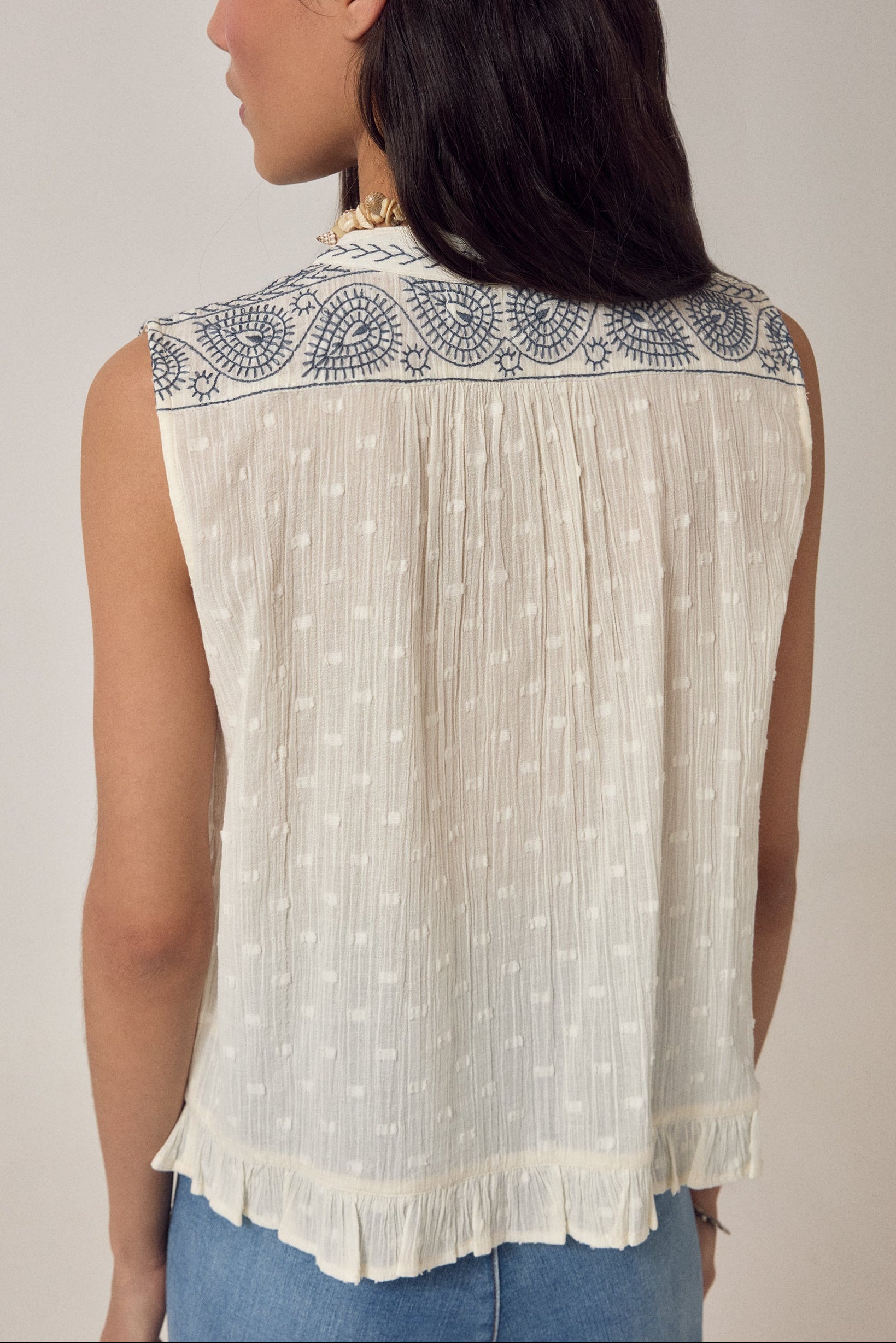 Irina Sleeveless Blouse