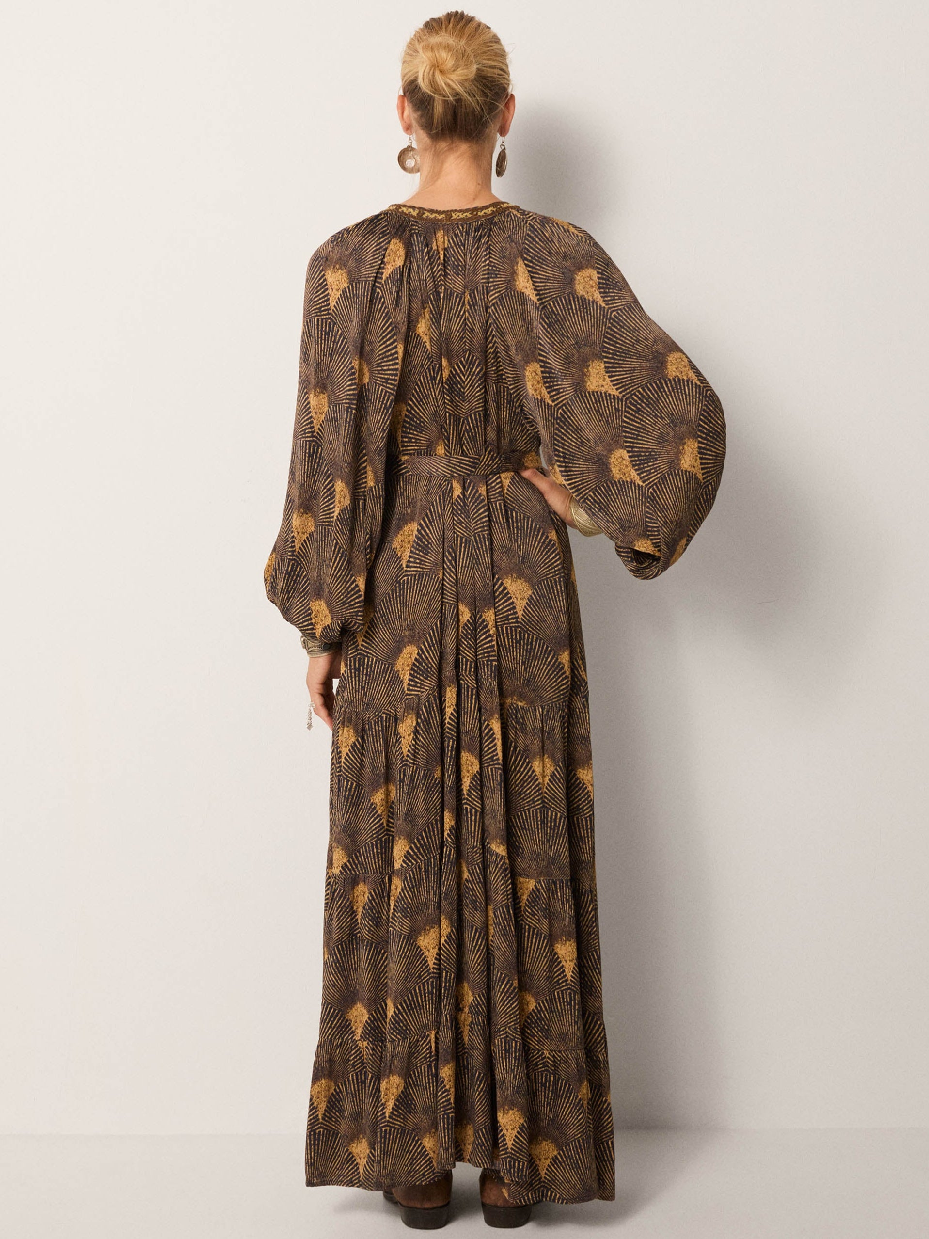 Anouk Dress