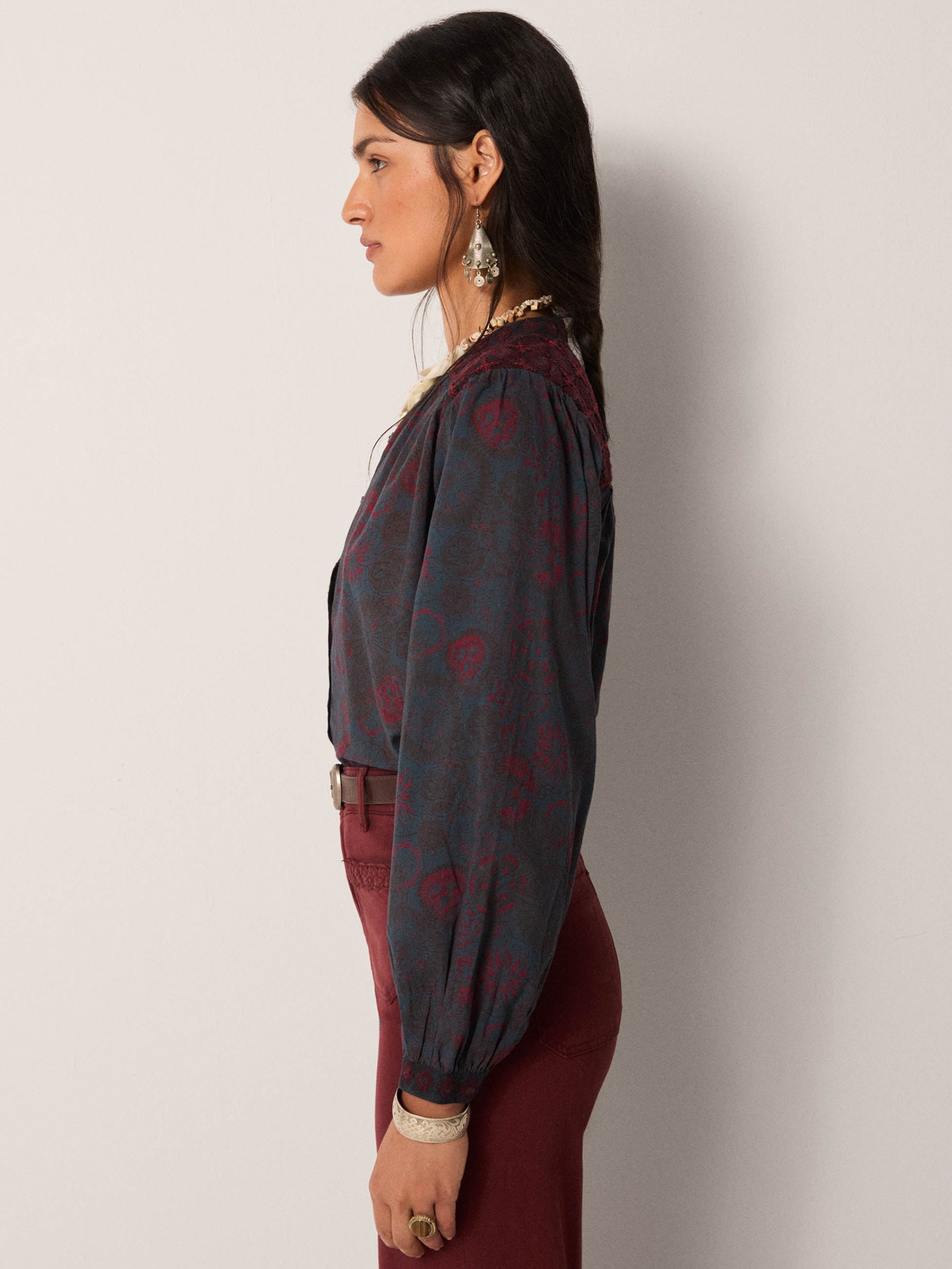 Charlotte Blouse – Maison Hotel