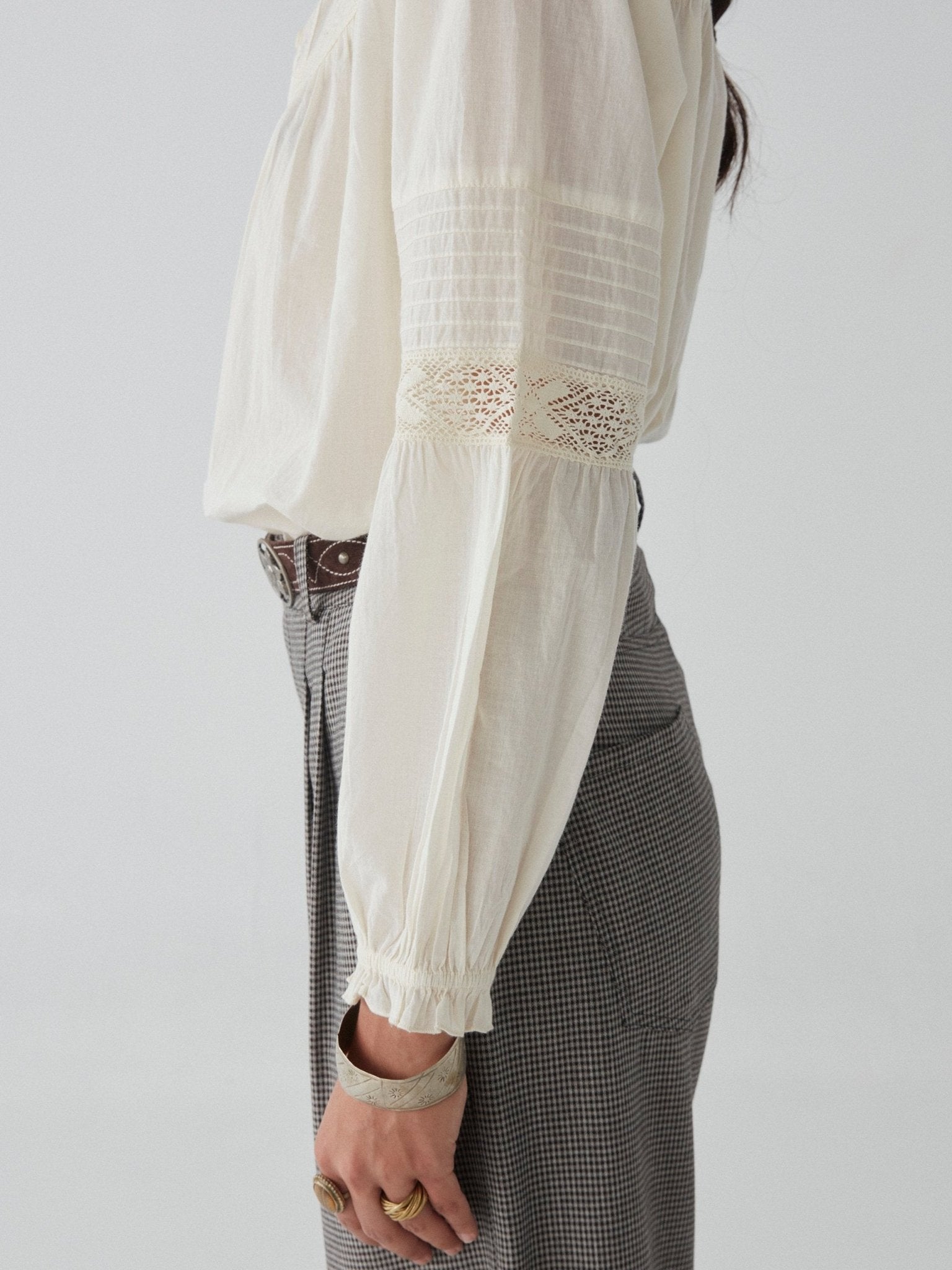 Agueda Blouse - Romance Bone - Maison Hotel