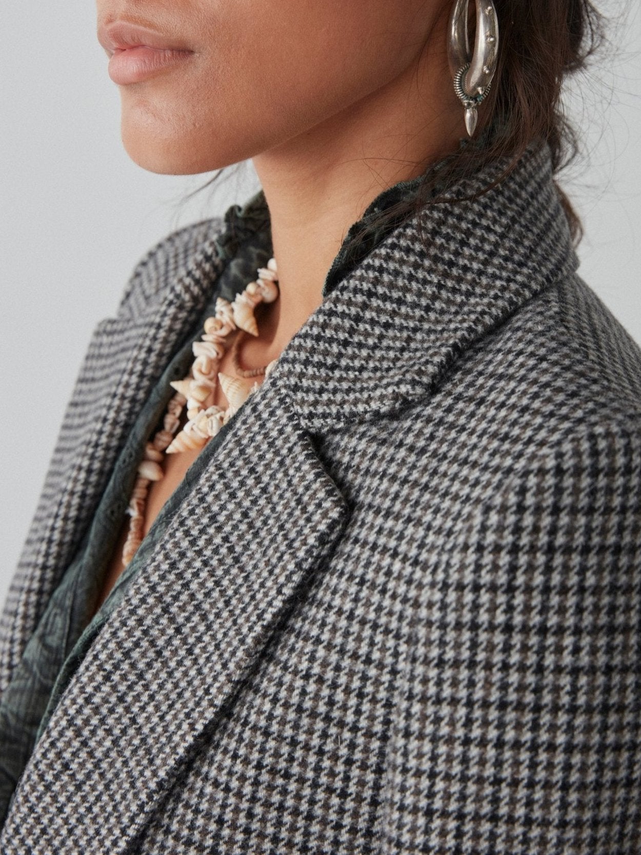 Louise Blazer - Chaville Fossil - Maison Hotel