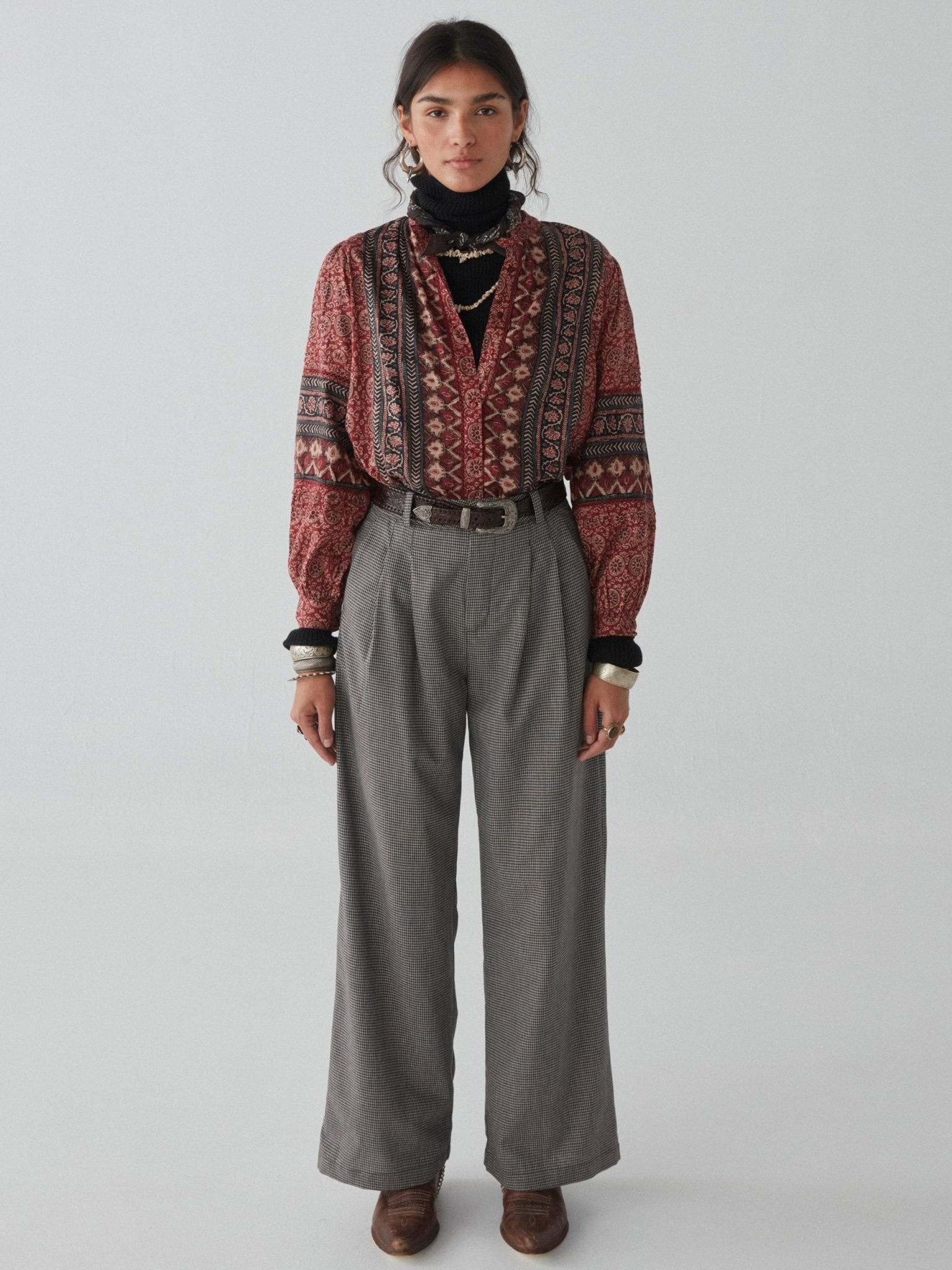 Louise Blouse - Wadi Rum - Maison Hotel