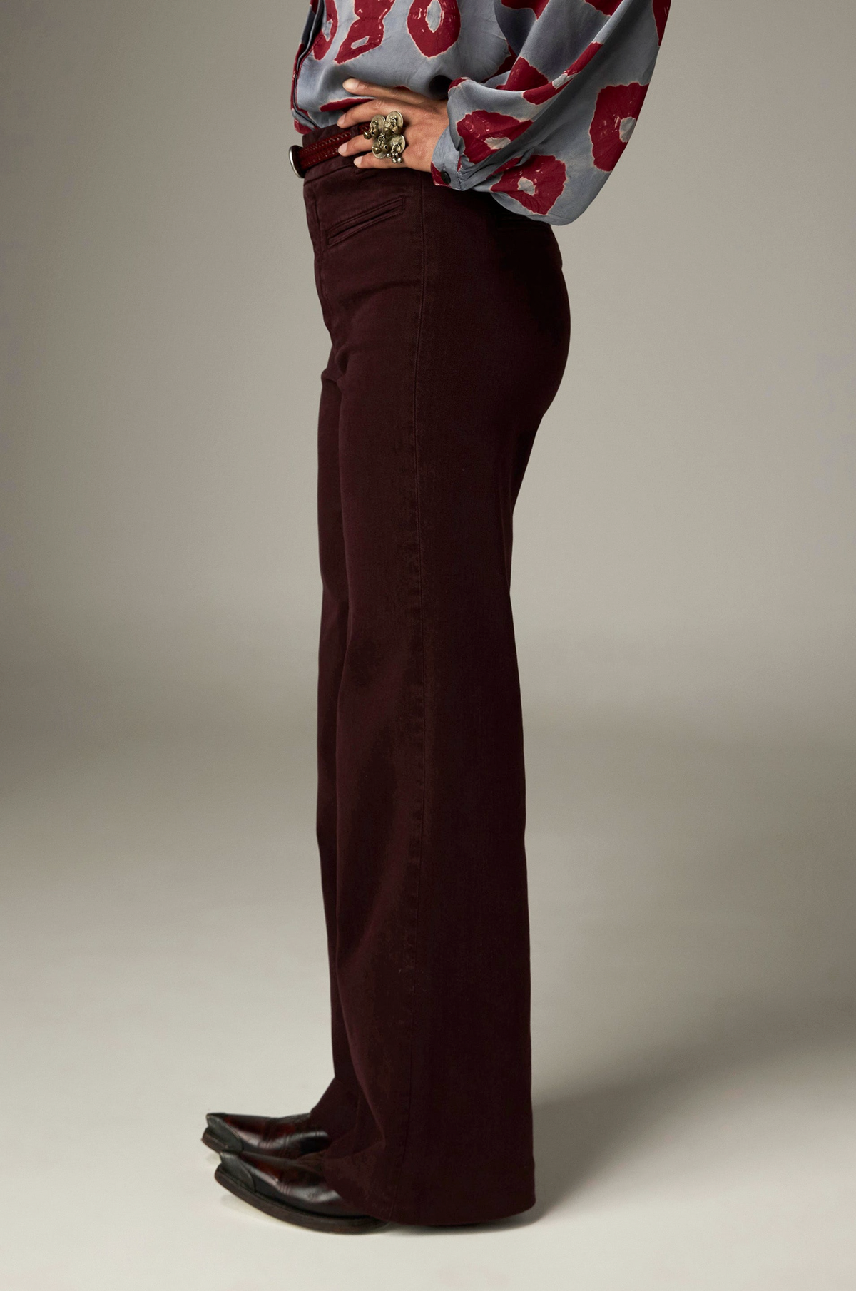 Viva Pant in Bacco, high-rise wide-leg trousers with front welt pockets