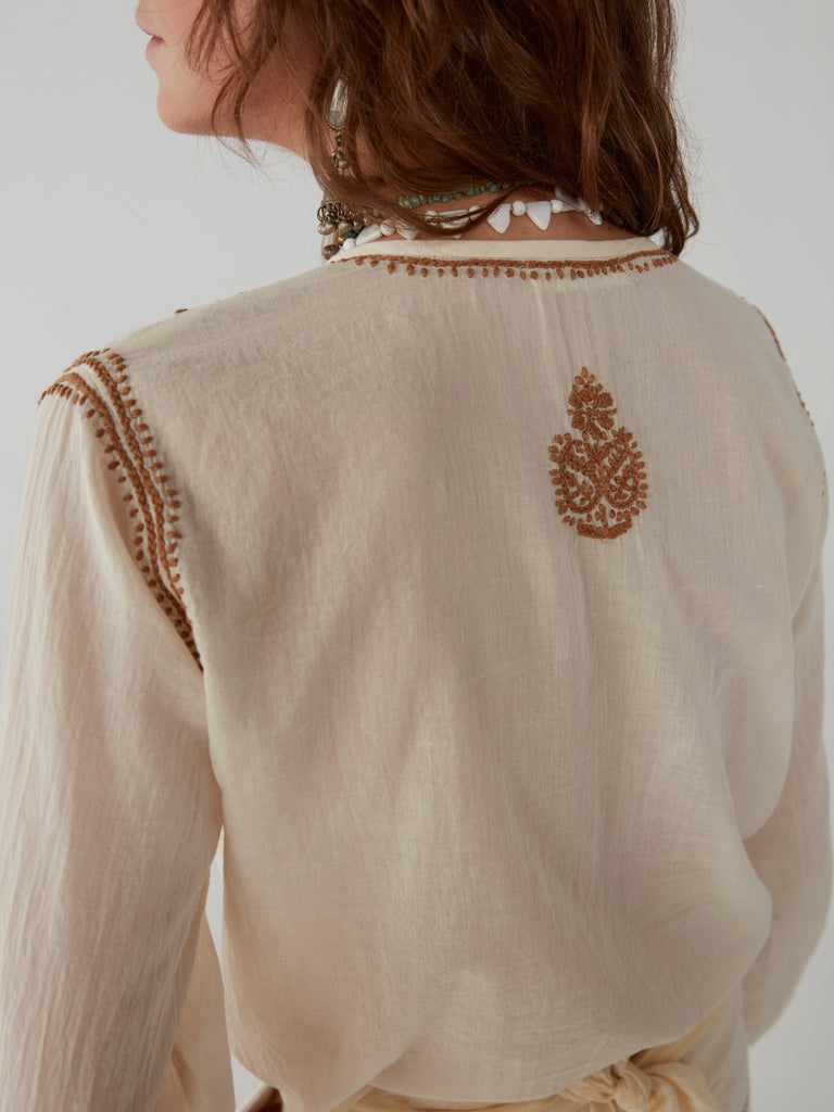 Amrita Blouse - Ciao Gabri Ecru - Maison Hotel