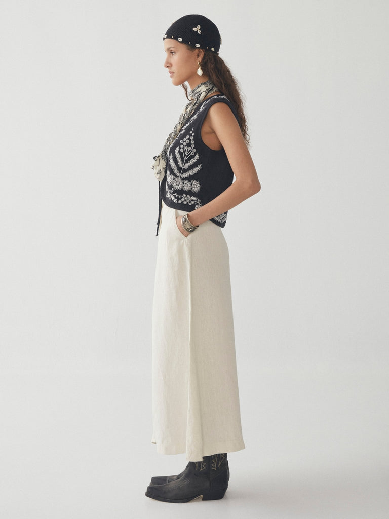 Carlota Skirt - Candy White - Maison Hotel