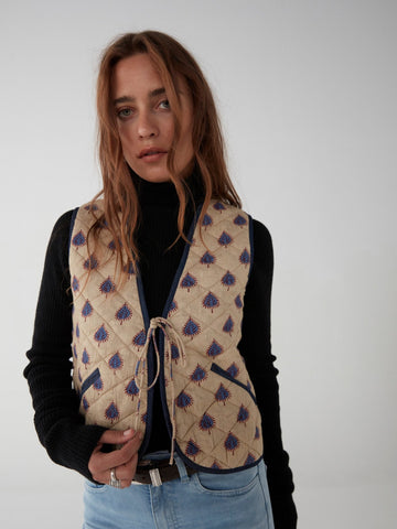 Lulu Gilet - Denim and Block - Maison Hotel