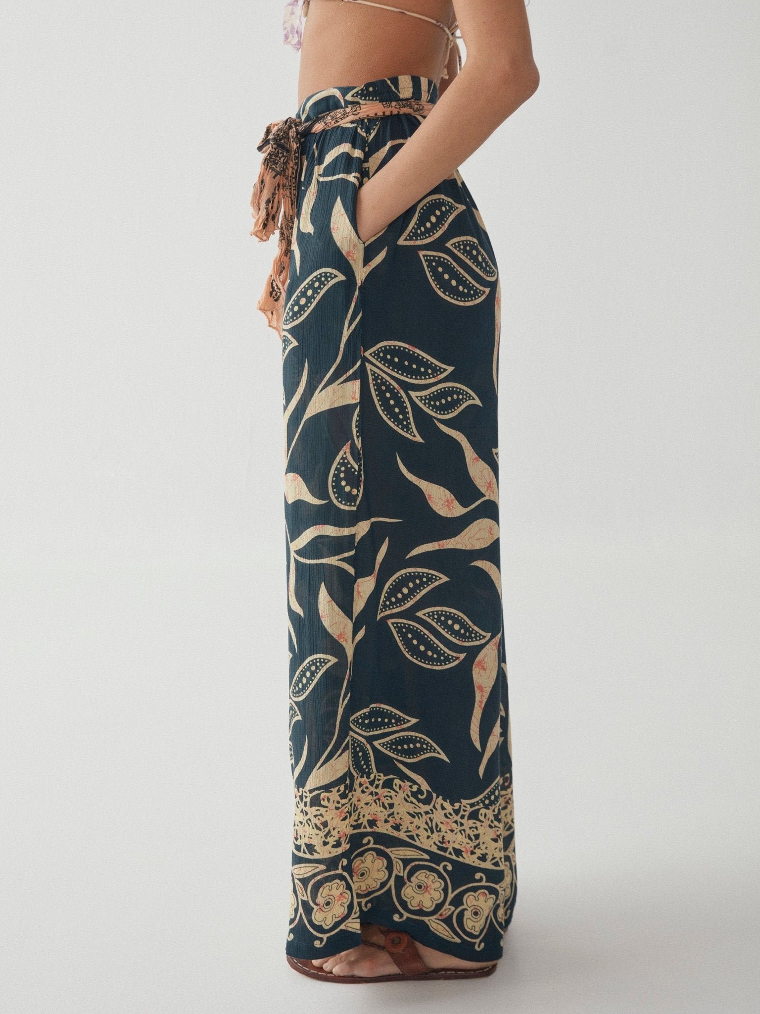 Tess Pant - Angaga Blue - Maison Hotel